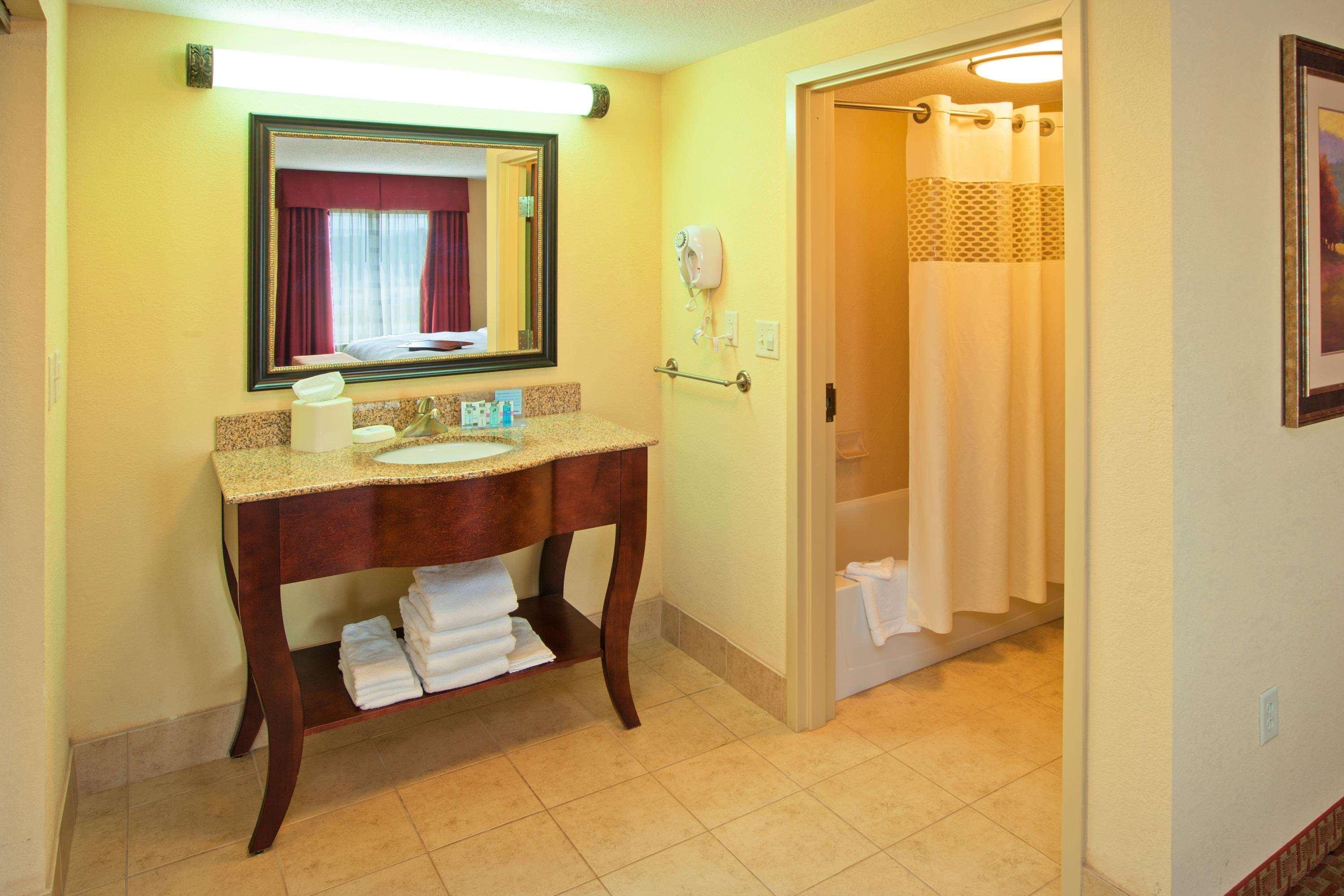 Hampton Inn Chattanooga-North Oda fotoğraf